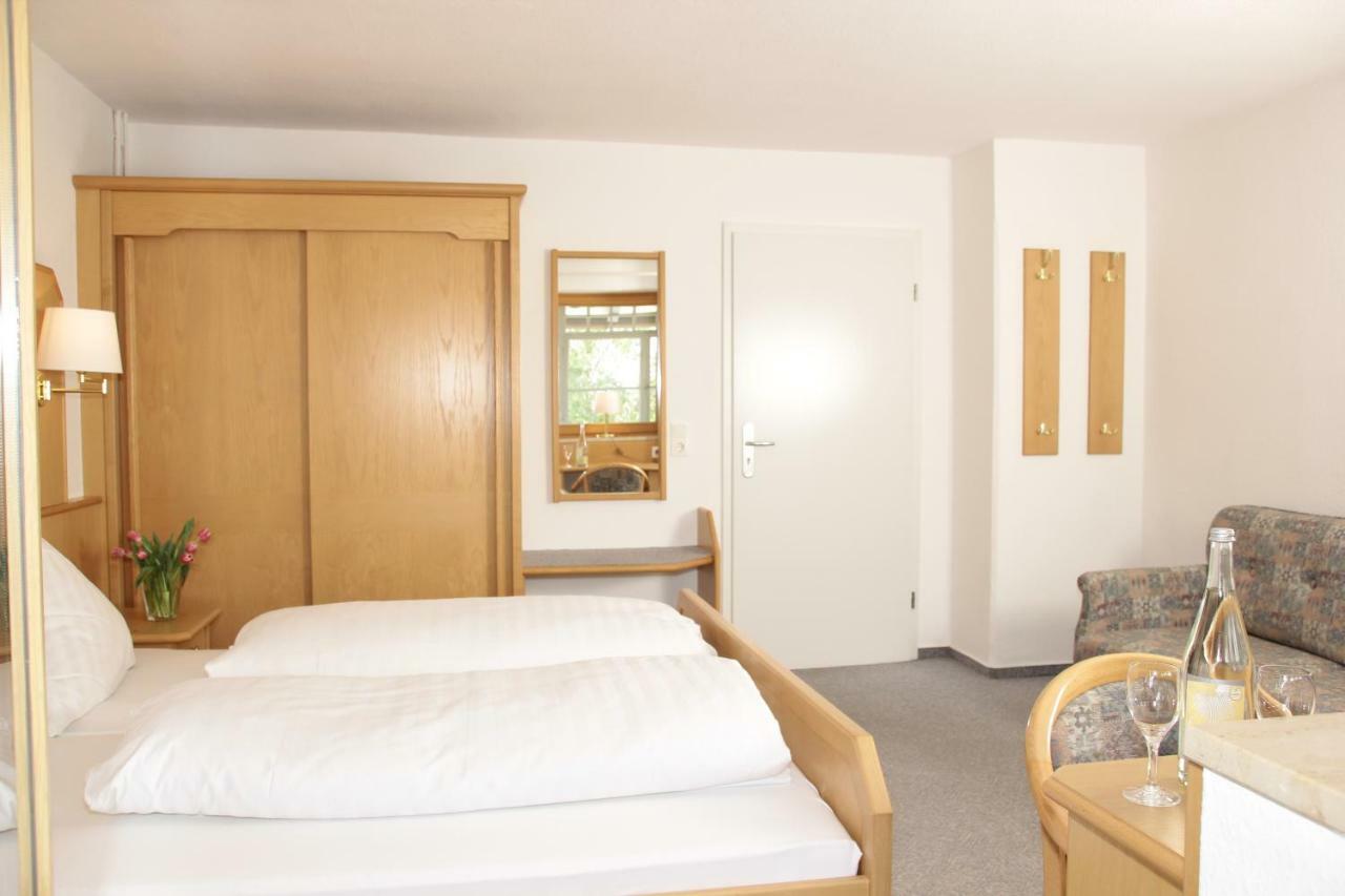 Schoenblick Hotel Garni Ferienwohnungen ลินเดนแบร์ก เอม อัลกอย ภายนอก รูปภาพ