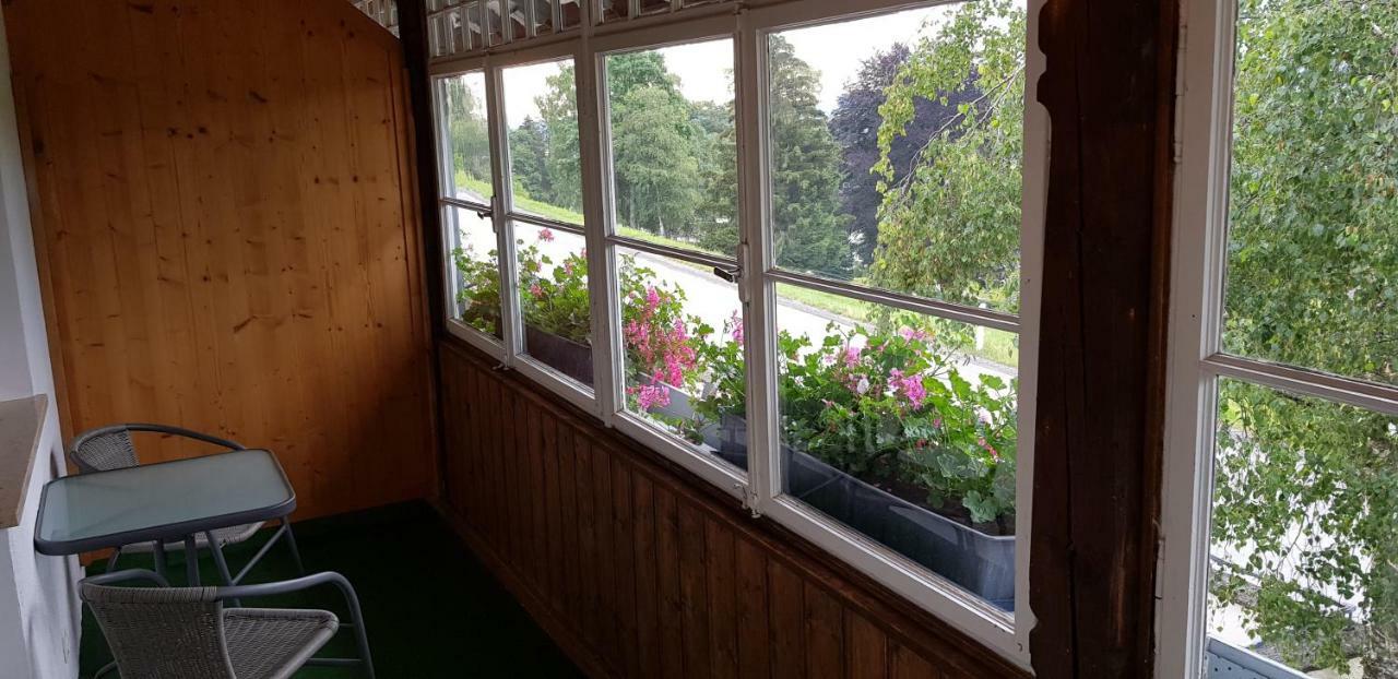 Schoenblick Hotel Garni Ferienwohnungen ลินเดนแบร์ก เอม อัลกอย ภายนอก รูปภาพ
